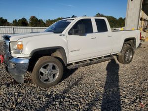 GMC Sierra K2500 SLE 6.6L 8 2015