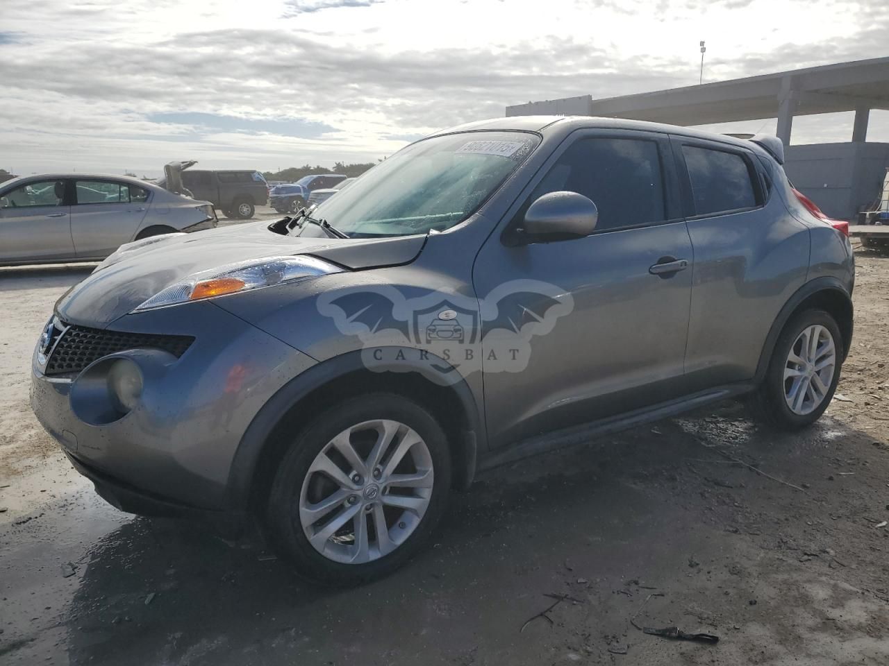 Nissan Juke S 1.6L 4 2013