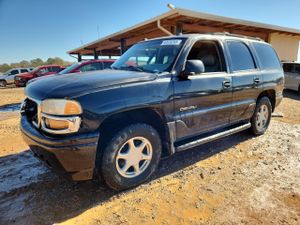 GMC Yukon DENALI 6.0L 8 2005