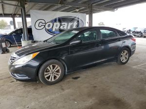 Hyundai Sonata GLS 2.4L 4 2013
