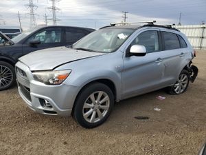Mitsubishi Outlander SE 2.0L 4 2012