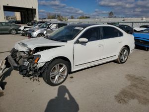 Volkswagen Passat SE 2 L 4 2015