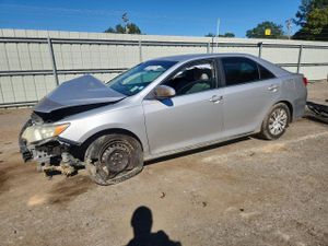 Toyota Camry L 2.5L 4 2013