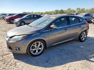 Ford Focus TITANIUM 2.0L 4 2014