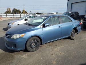 Toyota Corolla BASE 1.8L 4 2013