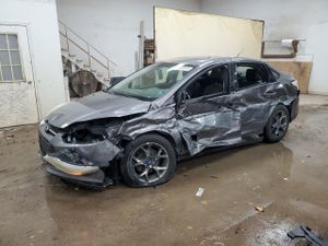 Ford Focus SE 2.0L 4 2013
