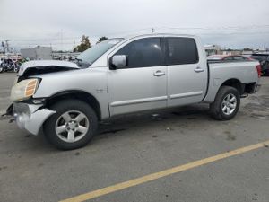 Nissan Titan XE 5.6L 8 2004