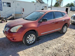Nissan Rogue S 2.5L 4 2013