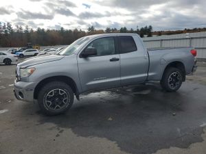 Toyota Tundra DOUBLE CAB SR5 4.6L 8 2011
