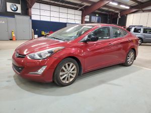 Hyundai Elantra SE 1.8L 4 2015
