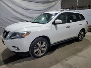 Nissan Pathfinder S 3.5L 6 2013