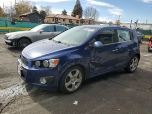 Chevrolet Aveo (Sonic) LTZ 1.4L 4 2014
