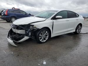 Chrysler 200 S 2.4L 4 2015
