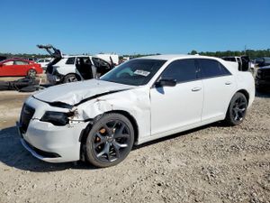 Chrysler 300 TOURING 3.6L 6 2023