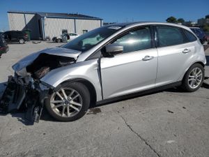 Ford Focus SE 2.0L 4 2015