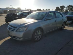 Toyota Avalon XL 3.5L 6 2006