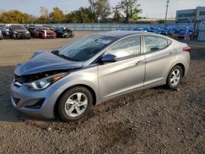 Hyundai Elantra SE 1.8L 4 2015