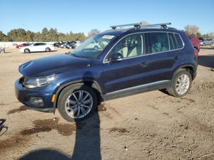 Volkswagen Tiguan S 2.0L 4 2015