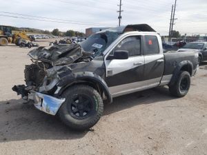 RAM 1500 SLT 5.7L 8 2014