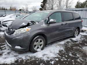 Toyota Sienna 3.5L 6 2012