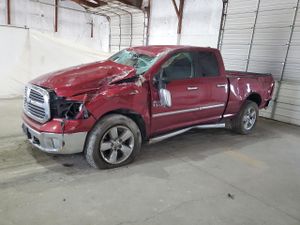 RAM 1500 SLT 5.7L 8 2013
