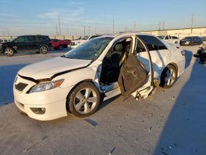 Toyota Camry SE 3.5L 6 2011