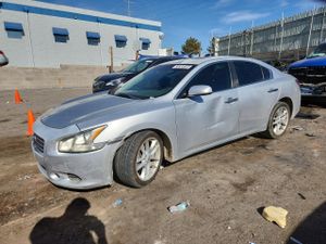 Nissan Maxima S 3.5L 6 2010