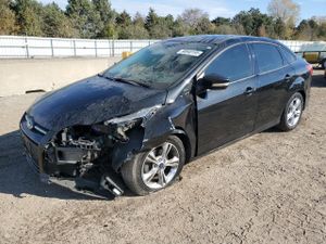Ford Focus SE 2.0L 4 2014