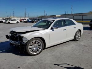 Chrysler 300C 5.7L 8 2011