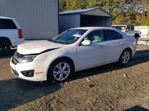 Ford Fusion SE 2.5L 4 2012