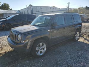 Jeep Patriot LATITUDE 2.0L 4 2015