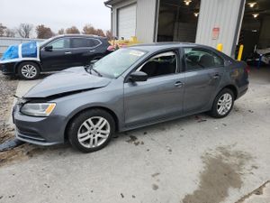 Volkswagen Jetta TDI 2 L 4 2015
