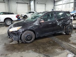 Ford Focus SE 2.0L 4 2012