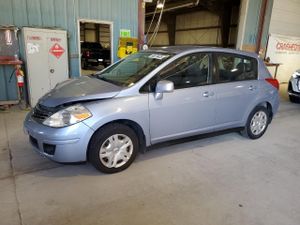 Nissan Versa S 1.8L 4 2011