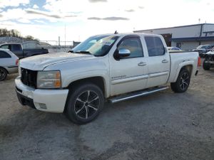 Chevrolet Silverado 1500 K1500 LTZ 5.3L 8 2011