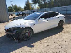 Tesla Model S 2014