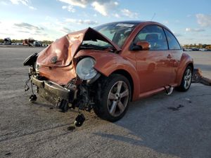 Volkswagen Beetle 2.5L 5 2010