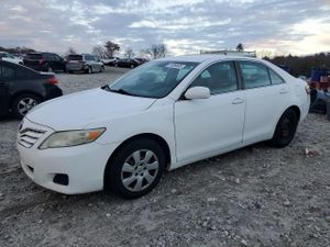 Toyota Camry BASE 2.5L 4 2011