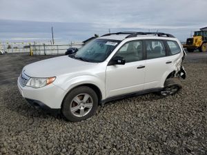 Subaru Forester 2.5X 2.5L 4 2013