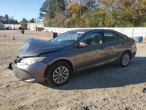 Toyota Camry LE 2.5L 4 2015