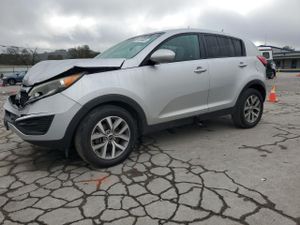 Kia Sportage LX 2.4L 4 2015