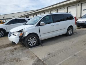 Chrysler Town & Country LIMITED PLATINUM 3.6L 6 2015