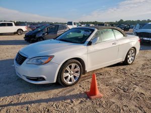 Chrysler 200 TOURING 3.6L 6 2014