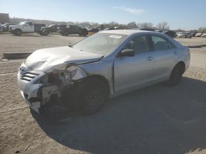 Toyota Camry BASE 2.5L 4 2011