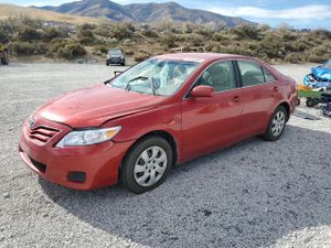 Toyota Camry BASE 2.5L 4 2011