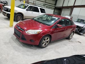 Ford Focus SE 2.0L 4 2014