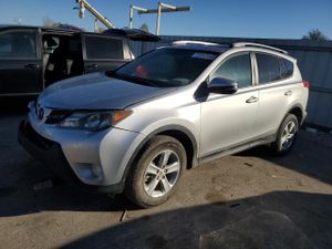 Toyota Rav4 XLE 2.5L 4 2013
