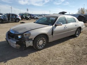 Lincoln Town Car SIGNATURE 4.6L 8 2001