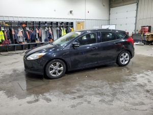 Ford Focus SE 2.0L 4 2014