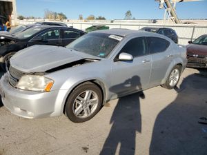 Dodge Avenger R/T 2.4L 4 2010